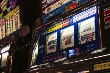 QRIS scanning and bank transfer options